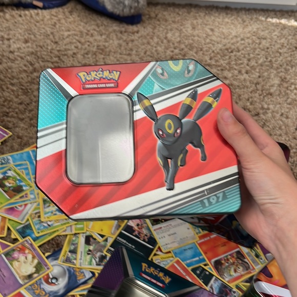 A huge amount of Pokémon cards and tins - Picture 6 of 6